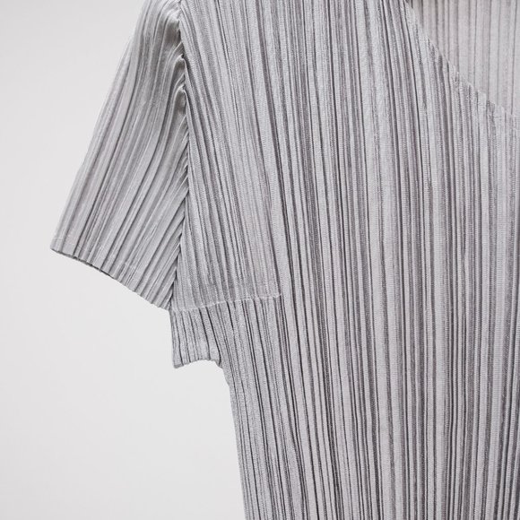 Issey Miyake Pleats Please Silver Grey Top - Picture 5 of 8